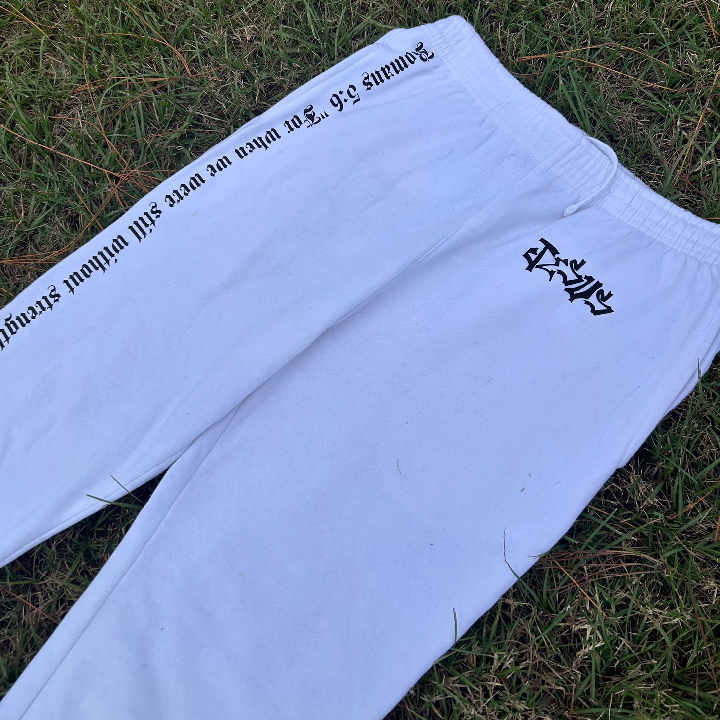Romans 5:6 Sweatpants